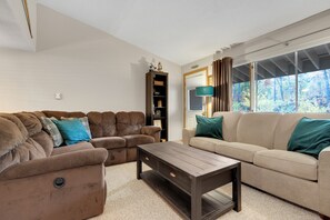 TV, peis og DVD-spiller