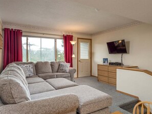 TV, fireplace - Ski-In/Ski-Out Sunday River Condo: Sunrise A-101 (Newry)