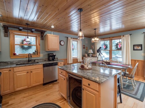 Countryside Retreat Chalet | 3 Bed, 2 Bath