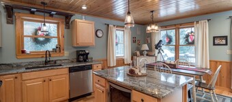 Countryside Retreat Chalet | 3 Bed, 2 Bath