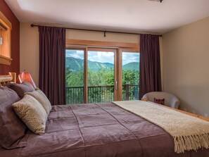 4 dormitorios, tabla de planchar con plancha, wifi y ropa de cama