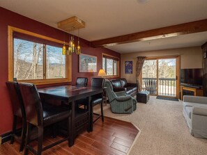 TV - White Cap A-104 | 1 Bed, 1 Bath (Newry)