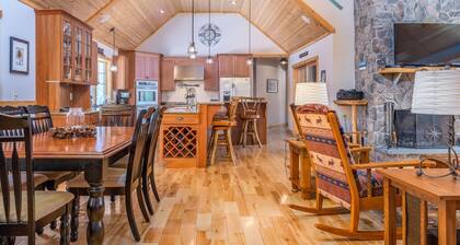 Timberline Lodge | 5 Bed, 4.5 Bath