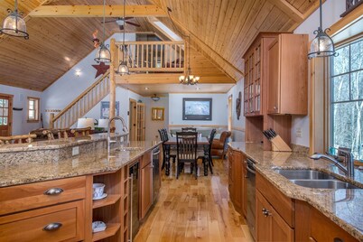 Timberline Lodge | 5 Bed, 4.5 Bath