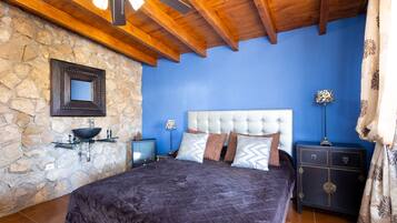 3 bedrooms, in-room safe, desk, iron/ironing board