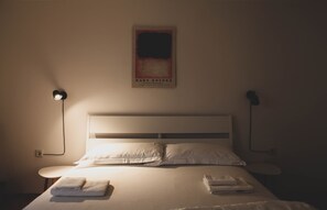 2 dormitorios, cuna de viaje, wifi gratis y ropa de cama