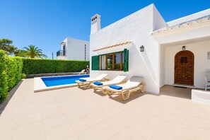Pool - Villa Binimelis - Five Bedroom Villa, Sleeps 10 (Cala d'Or)
