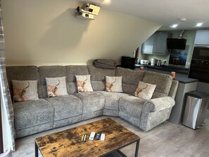 Cabin, Private Bathroom, Lake View (Hot Tub) | Lounge - Bright Star Lodge (Invergarry)