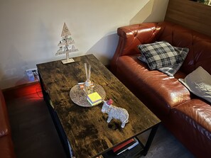 Cabin, Private Bathroom, Lake View (Hot Tub) | Interior