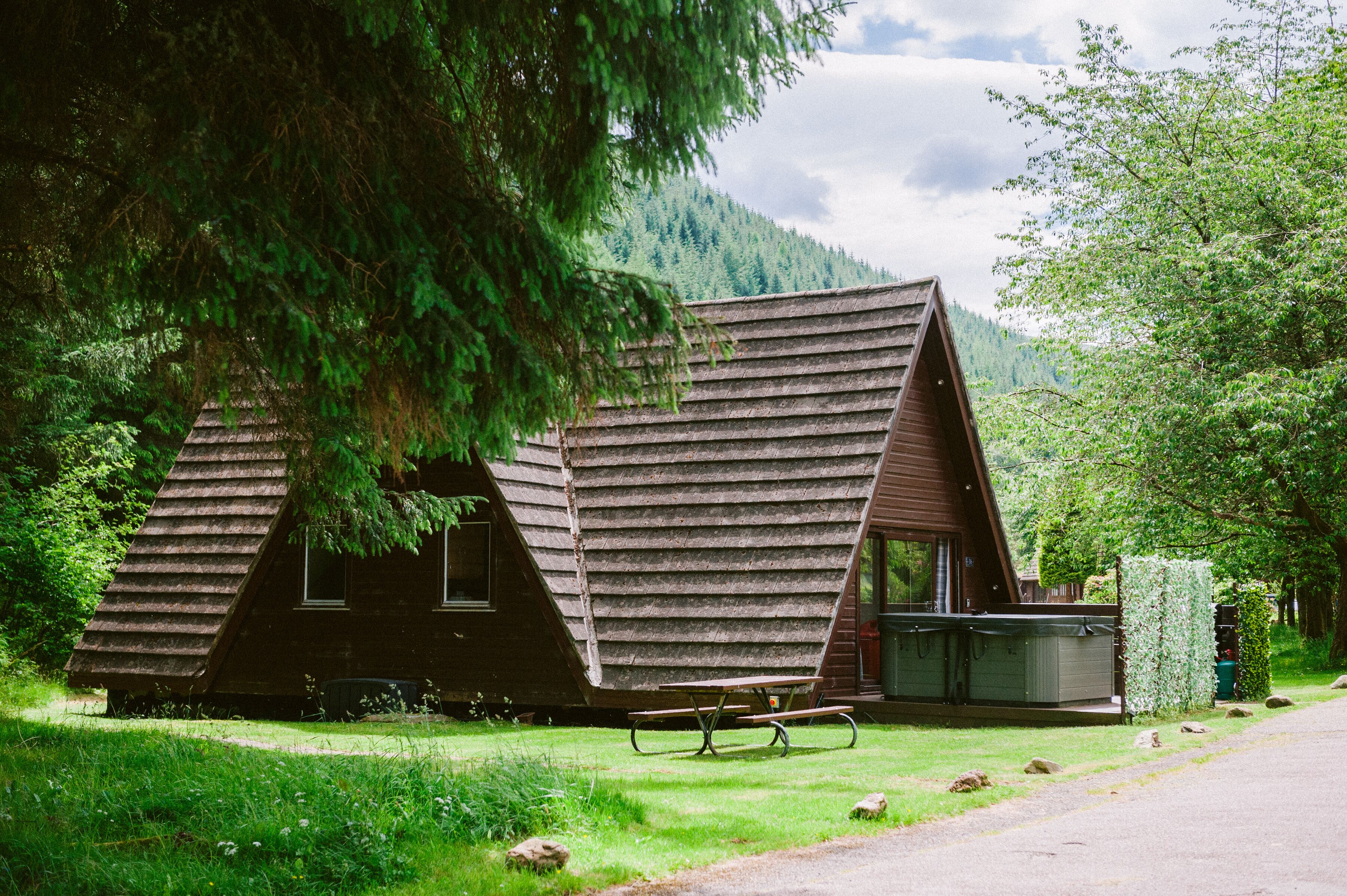 Mökki, oma kylpyhuone, järvinäköala (Hot Tub) | Puutarha