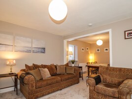 Cottage | Living room