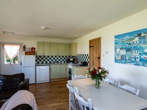 Cottage | Private kitchen | Fridge, dishwasher, electric kettle, cookware/dishes/utensils - Atlantic Lodge (Port Isaac)