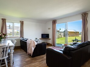 Cottage | Living room - Atlantic Lodge (Port Isaac)
