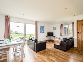 Cottage | Living room