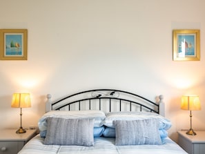 Casa de campo | 2 habitaciones, decoración personalizada y muebles diferentes