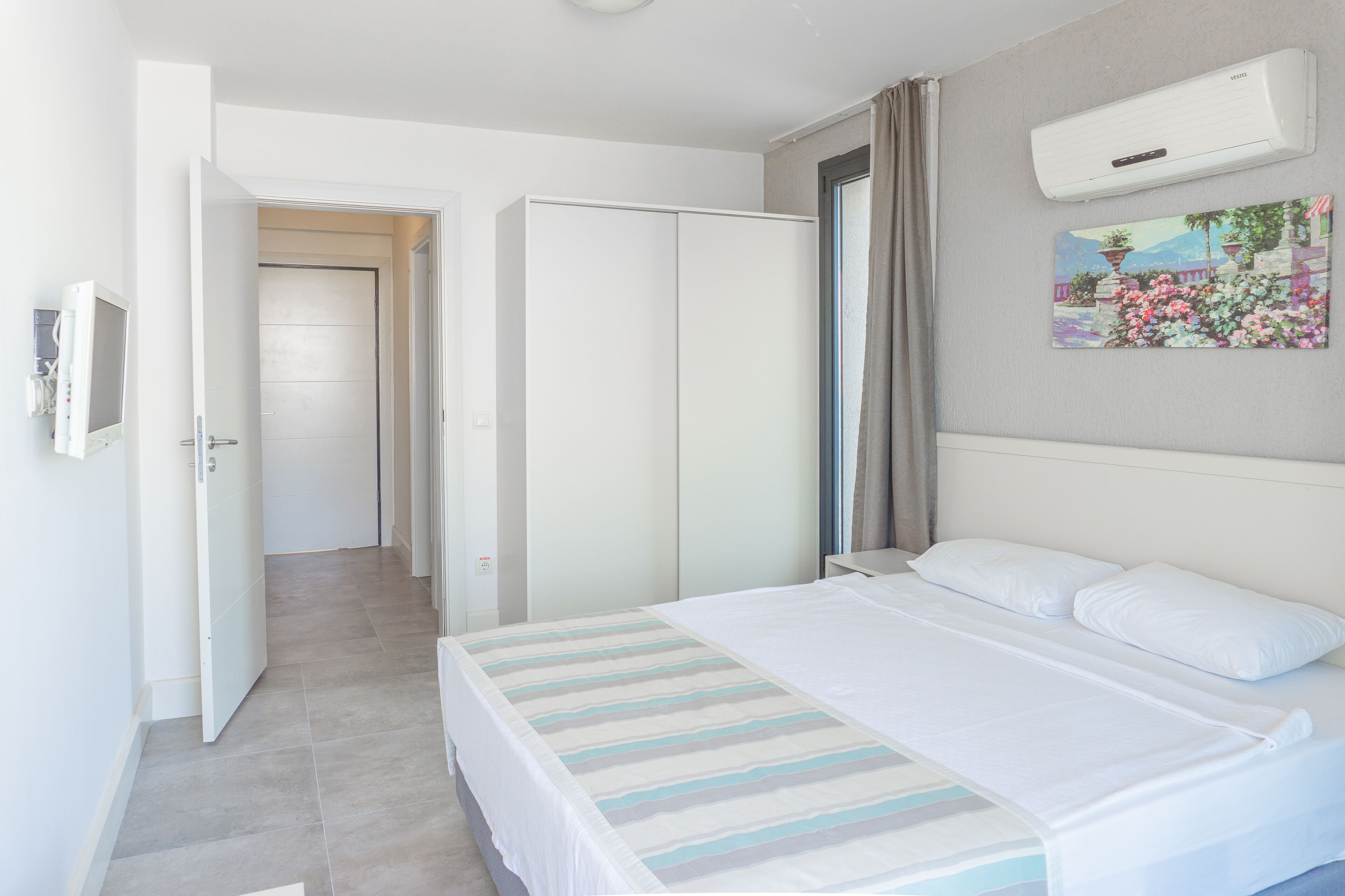 Comfort appartement | Een strijkplank/strijkijzer, wifi (toeslag), beddengoed