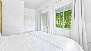 4 bedrooms, in-room safe, iron/ironing board, free WiFi