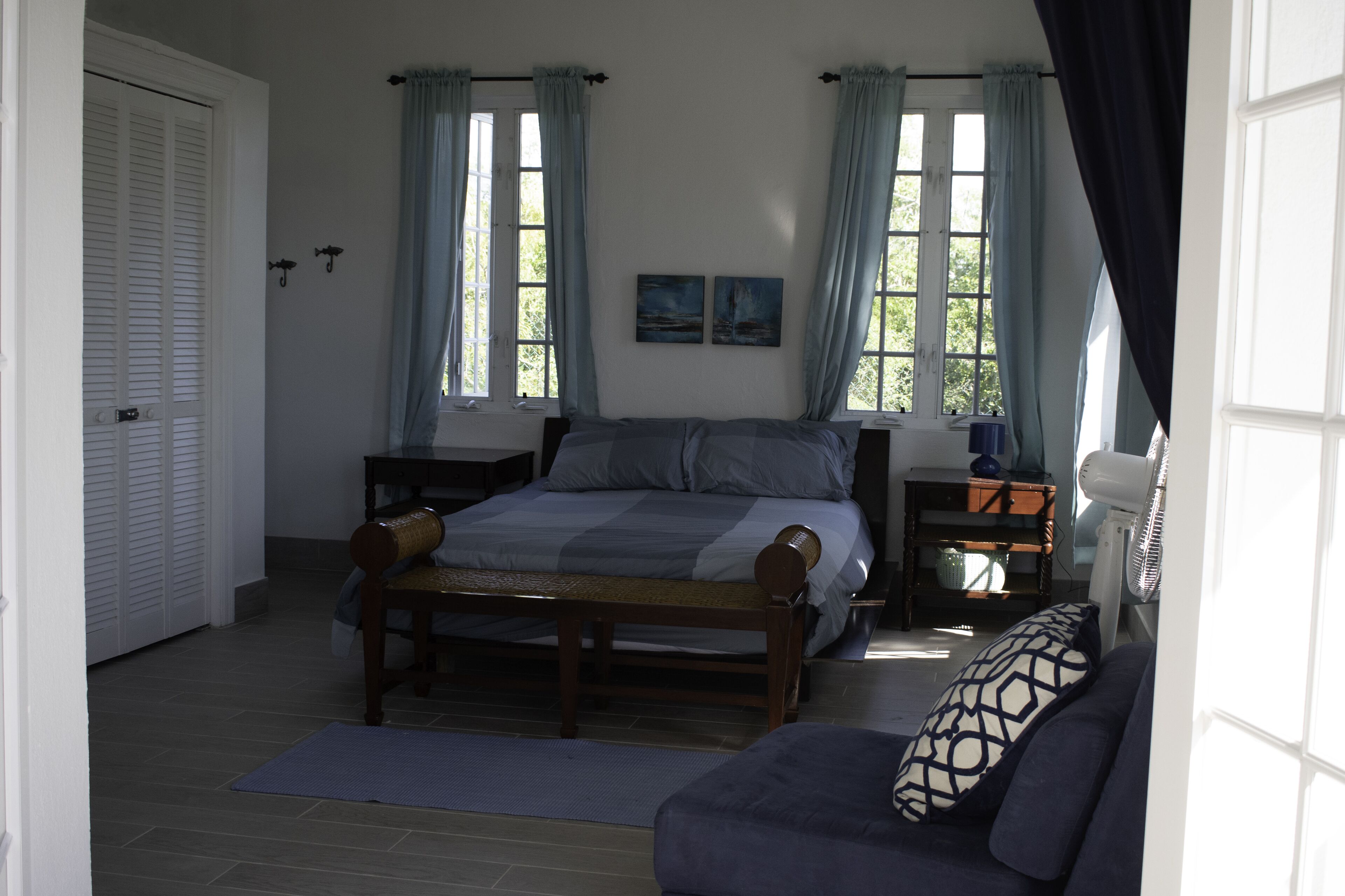 2 間睡房、房內夾萬、熨斗/熨衫板、免費 Wi-Fi