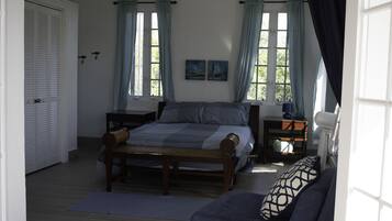 2 間睡房、房內夾萬、熨斗/熨衫板、免費 Wi-Fi