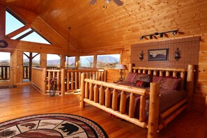 小屋, 多张床, 热水浴缸, 山景 | 2 多间卧室、特色装修、特色家居、免费 WiFi