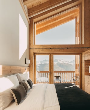Suite Loft | Premium bedding, memory foam beds, minibar, in-room safe - Eringer Hotel (Heremence)
