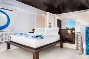 Villa de lujo, 1 habitación, para no fumadores, frente al océano | 1 habitación, caja de seguridad en la habitación y cortinas blackout 