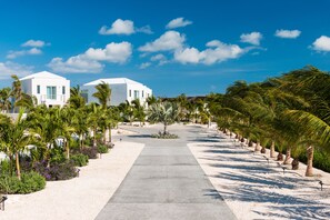 Pintu masuk properti