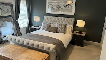 House | 3 bedrooms, iron/ironing board, free WiFi, bed sheets