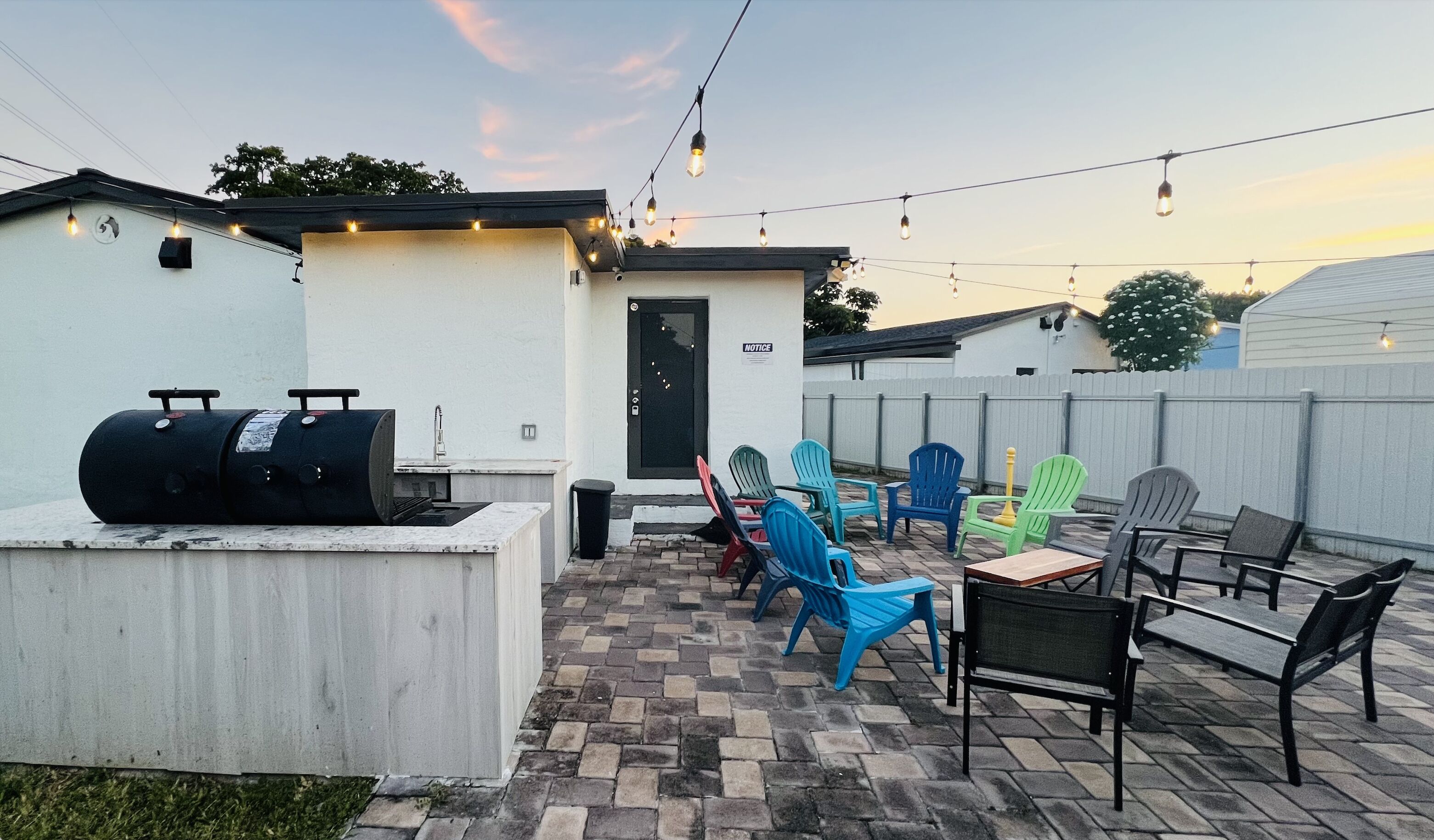 Grill Ready Insta Vacation Home with Patio
