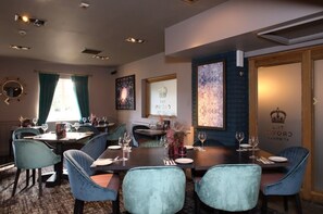 Luxury Apartment, Private Bathroom | Food and drink