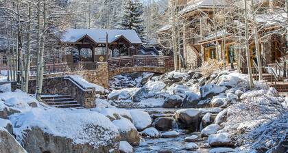 Modern Rustic Bi-Level 3 Bedroom Plus Loft Condo In Beaver Creek
