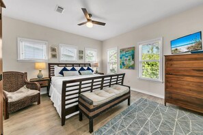 3 slaapkamers, een strijkplank/strijkijzer, internet, beddengoed