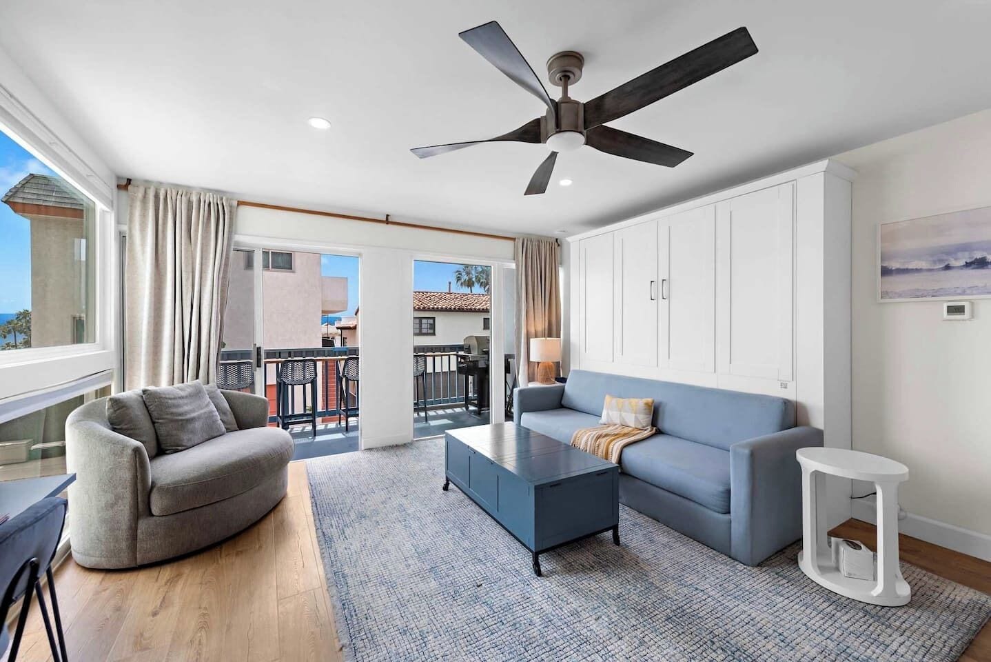 TV, DVD player, stereo, offices