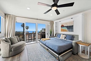 1 Schlafzimmer, Schreibtisch, Bügeleisen/Bügelbrett, Reisekinderbett