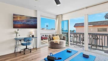 Una Smart TV, Netflix, Hulu, libros