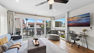 Smart TV, Netflix, Hulu, libri