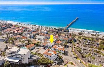 Casa Capistrano is perfectly located away from the chaos of the pier but a 2-min walk to everything :)