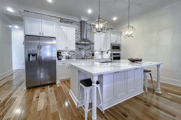 Frigorífic, microones, forn i placa de cuina