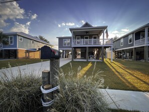 Exterior - Beautiful Gulf Coast Home with Pool (Long Beach)