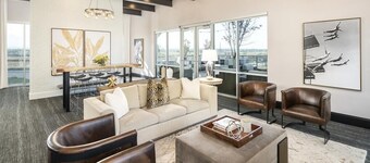 Pool-Hot Tub-Free Parking-Gym-Fast Wifi