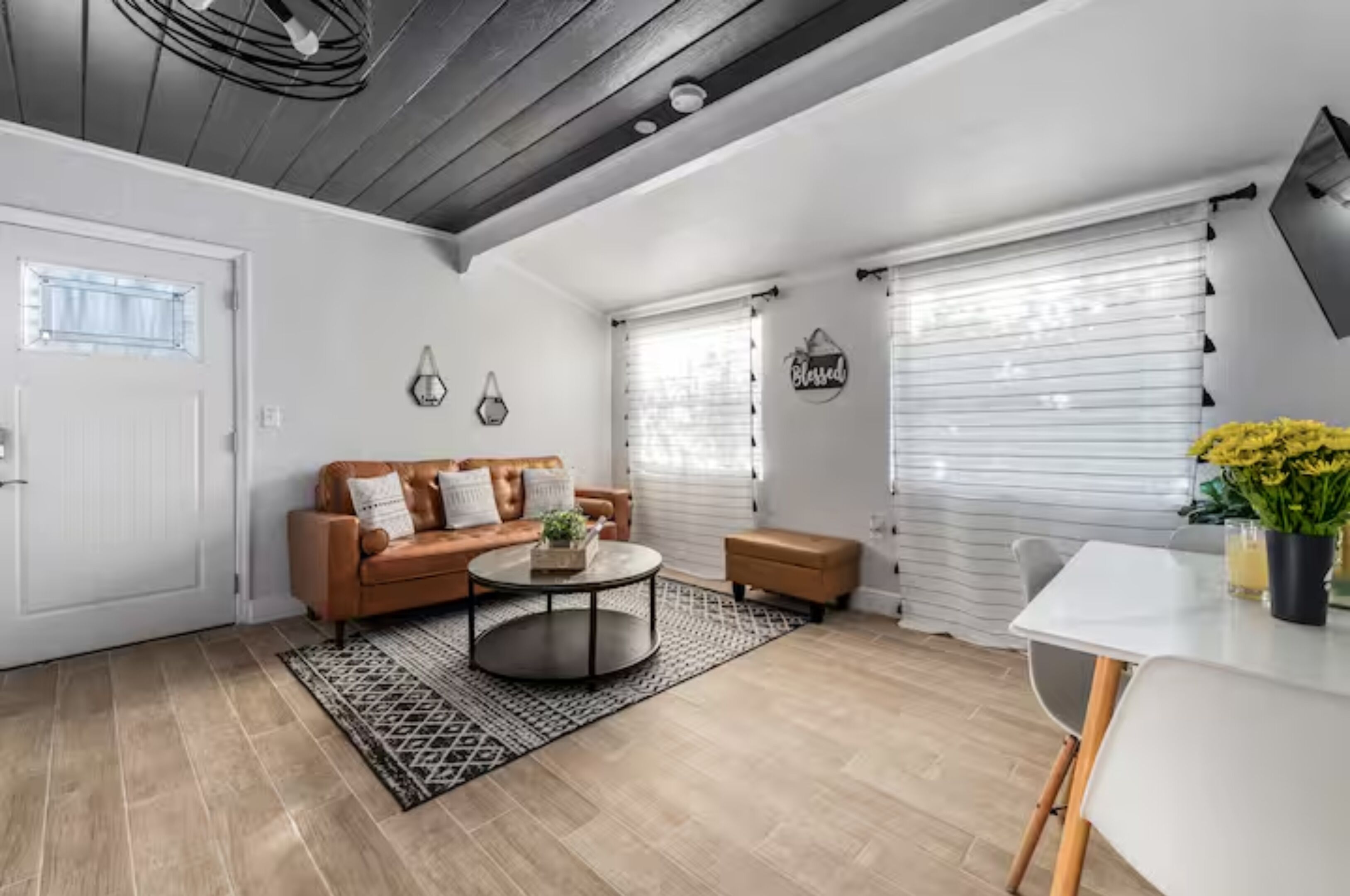 Smart TV, Netflix, streaming services