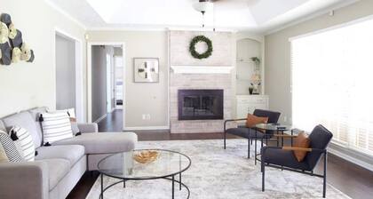 3BR Home with Huge Backyard Mins to Capitol