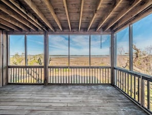 Interior - Home by the Sea (Surf City)