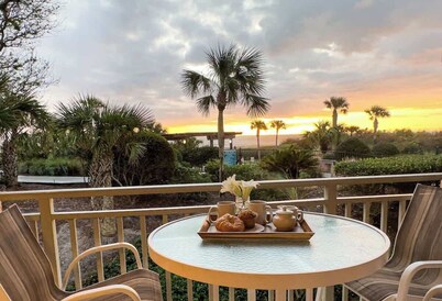 Shipwatch #1342 - Ocean Front!