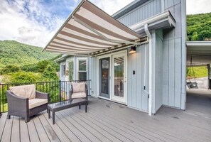 Terrace/patio - Amazing Views of Maggie Valley Mountains, King Master, Hot Tub,Fire Table        (Maggie Valley)