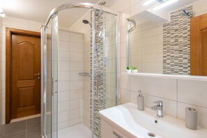 Superior Villa | Bathroom - Holiday Villa Lovište Paradise (Orebic)