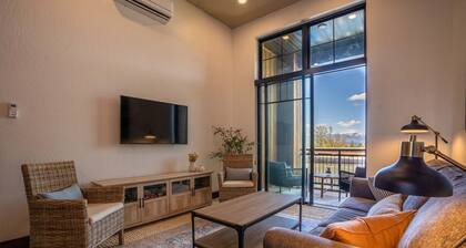 Upscale Lakeview Condo in Downtown Sandpoint