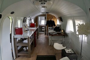 1 bedroom, internet
