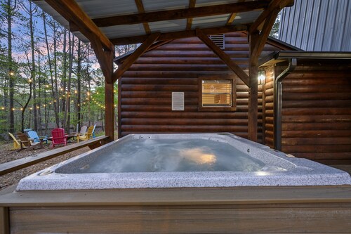 Cozy Cabin in the Heart of Beaver's Bend State Park