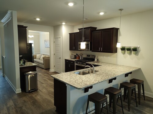 Beautiful New House in the center of Boiling Springs 